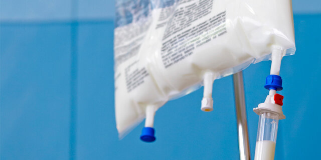 Leche administrada por vía intravenosa