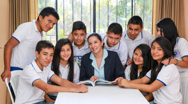 Timeline: Historia de la Educación Media en Guatemala
