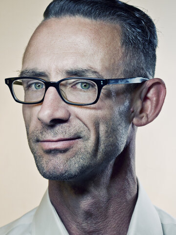 CHUCK PALAHNIUK