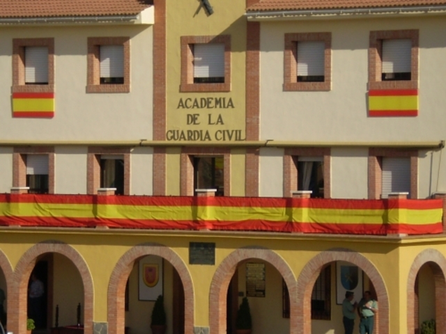 Comienzo a formarme profesionalmente.