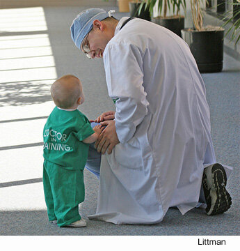 Publicación de la Declaración de Lisboa.