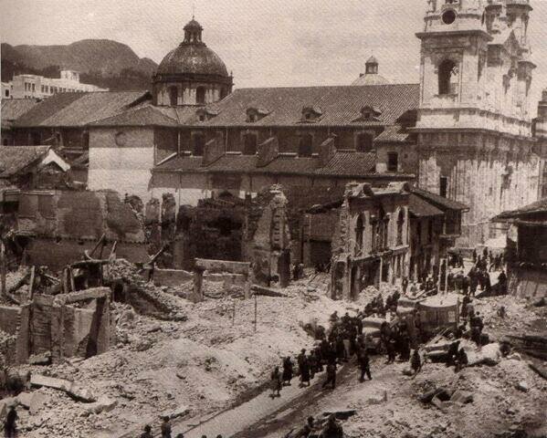 Periodo de violencia que causa desplazamiento de campesinos.