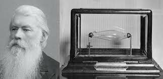 Se inventa la bombilla electrica. 1880