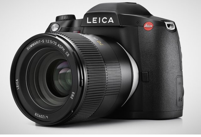LEICA S.