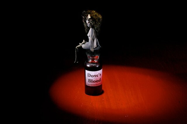 Femlin, Doves Blood (Photograph)