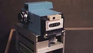Kodak anuncia la primera cámara digital