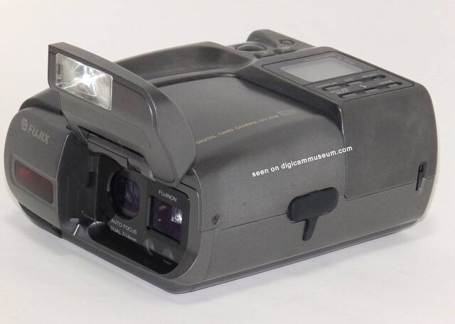 Fuji DS-200 F
