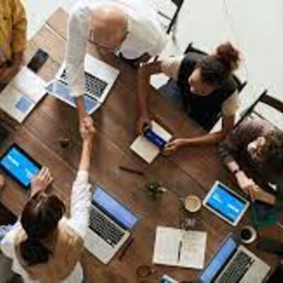 Timeline: Evolución histórica del estudio del campo organizacional