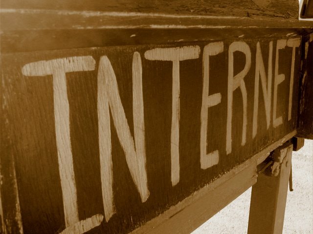 La primera Instalación para conectarse a internet en el país