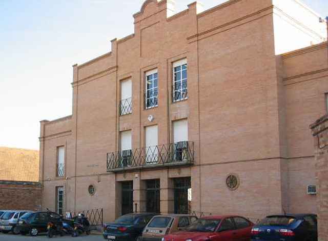 Graduado Escolar obtenido en el I.E.S ''Ciudad Jardín'' (Sevilla)