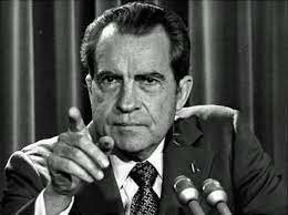 El presidente Nixon lanza "La Nueva Política Económica".