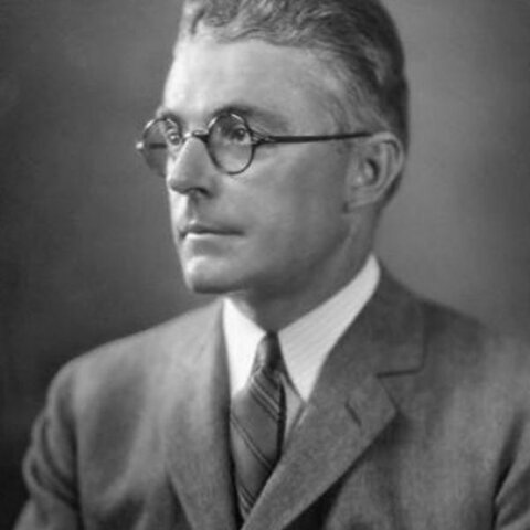 1913