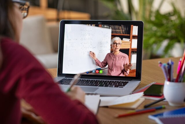 Adaptación a la era de educación digital