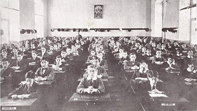 CREACIÓN DE 22 ESCUELAS PARA SORDOS EN E.E.U.U