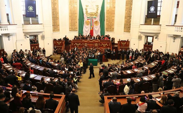 México. Presenta iniciativa para reformar la vida privada.