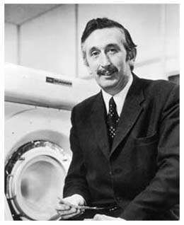 Se otorga premio Nobel de Fisiología o Medicina a Allan Cormack y Godfrey Hounsfield por la TC