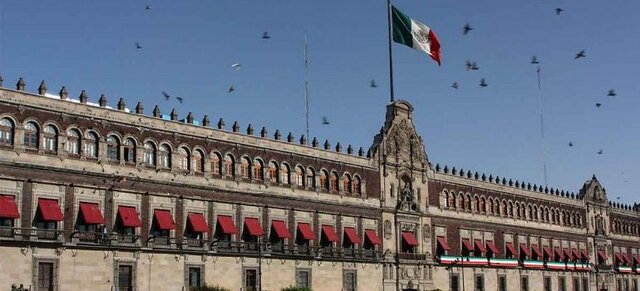 1960 - 1970 Sistemas Nacionales de educación, salud y seguridad.