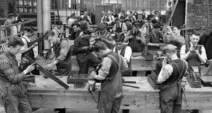 ESCUELA HUMANO RELACIONISTA