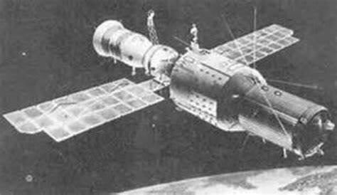 el satélite
