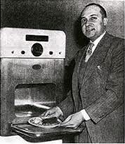 Primer sistema de microondas.