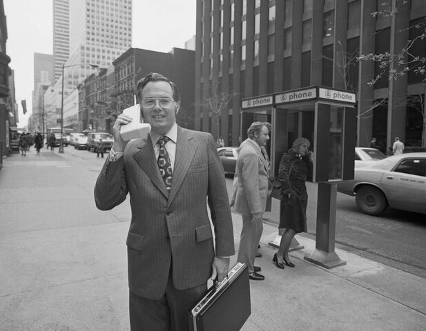 Primer teléfono inalámbrico