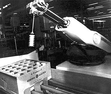 PRIMER BRAZO ROBOTICO