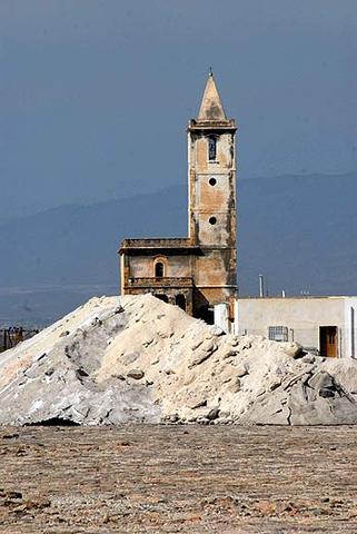 iglesia de las salinas de cabo de gata