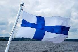 Finlandia declara la independencia