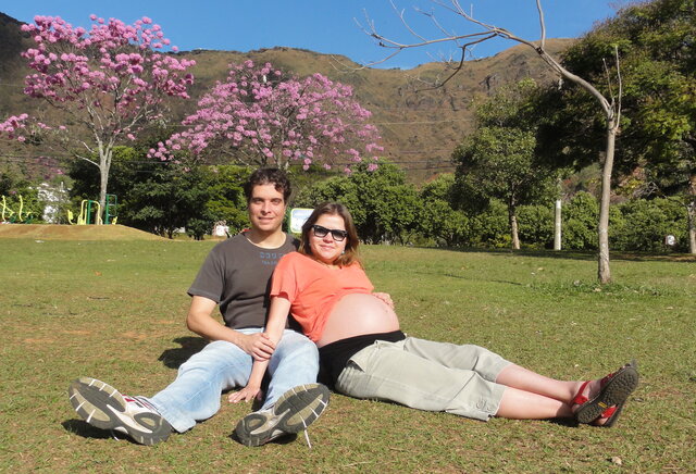 Eu na barriga da mamãe, dois dias antes de nascer