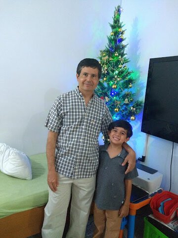 Eu e meu papai na minha residência