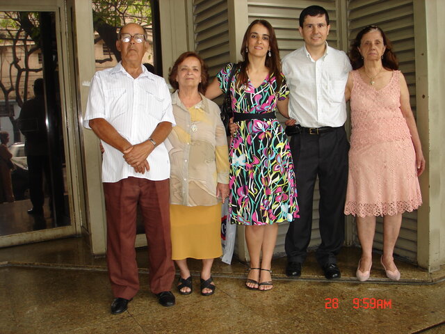 Casamento civil da minha mãe. Meus avós maternos e minha avó parterna