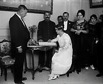 •	29 de enero de 1915