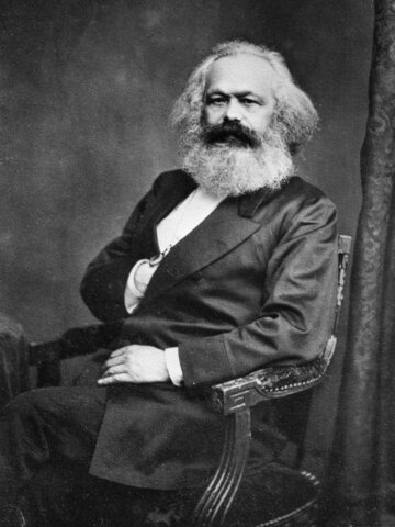 Karl Marx contrario a la tesis de Durkheim