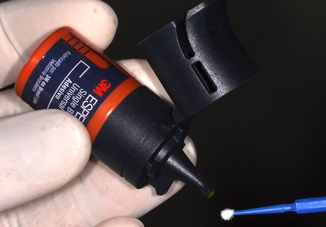 Adhesivos universales