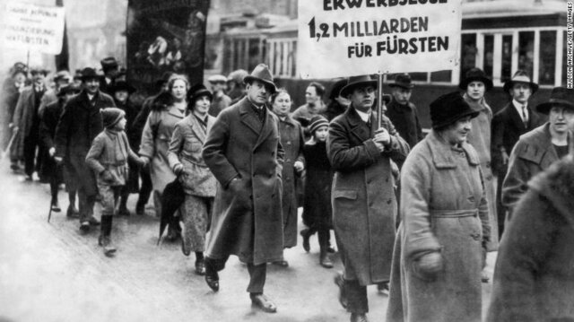 1930