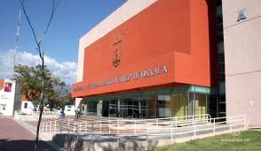 ADMITTED TO THE INSTITUTE OF ARTS AND SCIENCES OF OAXACA