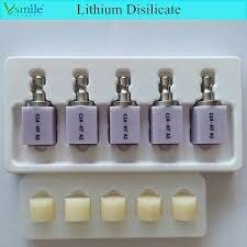 Las primera generación de cerámicos de litio disilicato fueron inventados, lo cual abrió el panorama a nuevas indicaciones y aplicaciones para la técnica de presión de cerámica