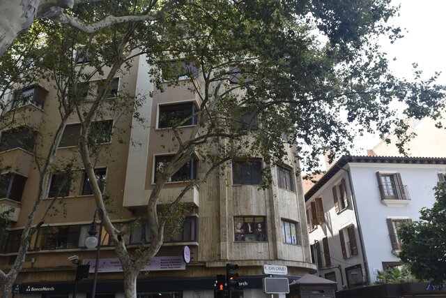 Domicilio en la calle Brondo