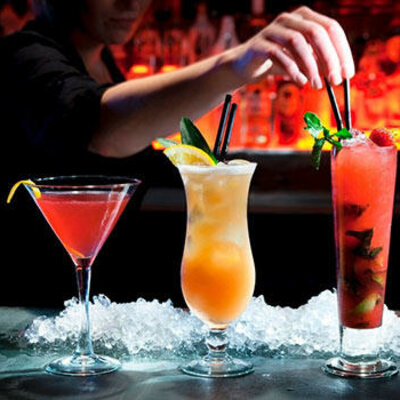 Timeline: Historia de la coctelería