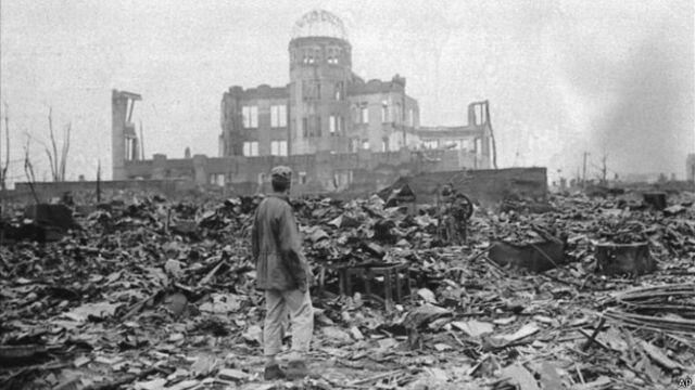 •	E.U. Lanza primera bomba.
