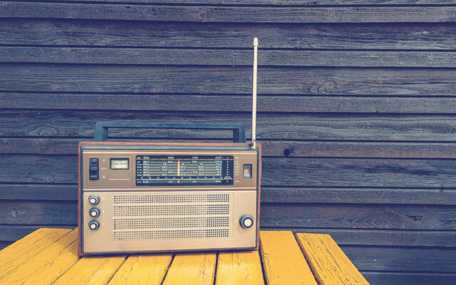 Llega la radio a Colombia