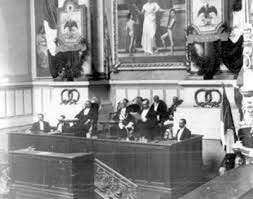 Al Congreso de la Unión se le otorgaron las facultades necesarias para poder formular leyes que tendrían la función de regular la actividad sanitaria en todo el territorio nacional.