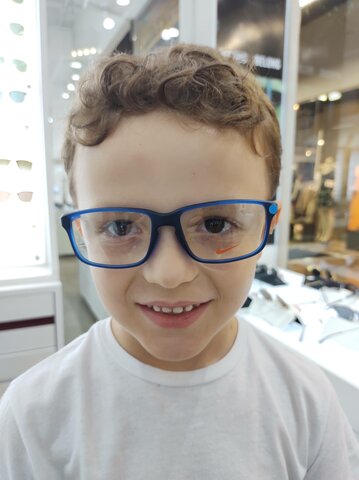 Meu primeiro óculos