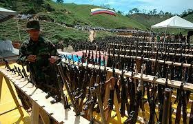 Desarme de dos importantes grupos guerrilleros