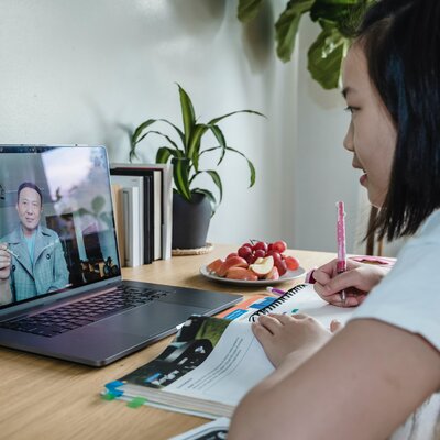 Timeline: Evolución de los Medios de Comunicación