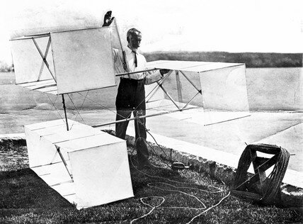 The invention of the box kite by Lawrence Hargrave