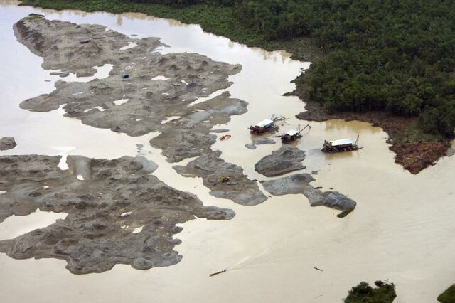 Minería de oro ilegal fue la principal hipótesis de la muerte de 37 niños en Chocó por la ingesta de agua contaminada con mercurio. Colombia.