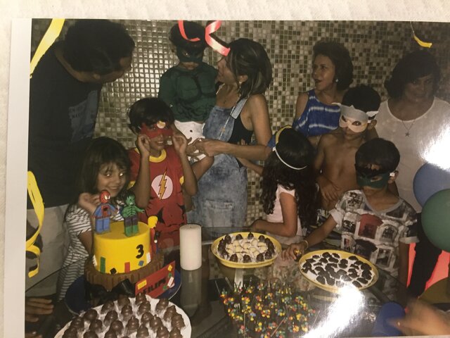 3 anos no comemorados no salão do meu prédio com toda minha familia