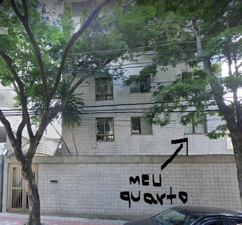 Fui morar com minha mãe na casa da Vovó.