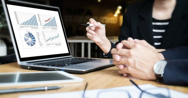 Ordenador electrónico.